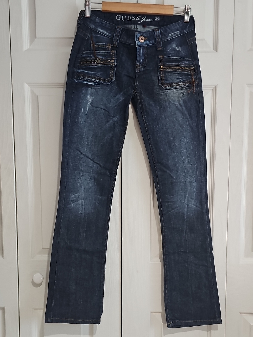 💙✨ GUESS Jeans Dark Wash Straight Leg Jeans | Size 26